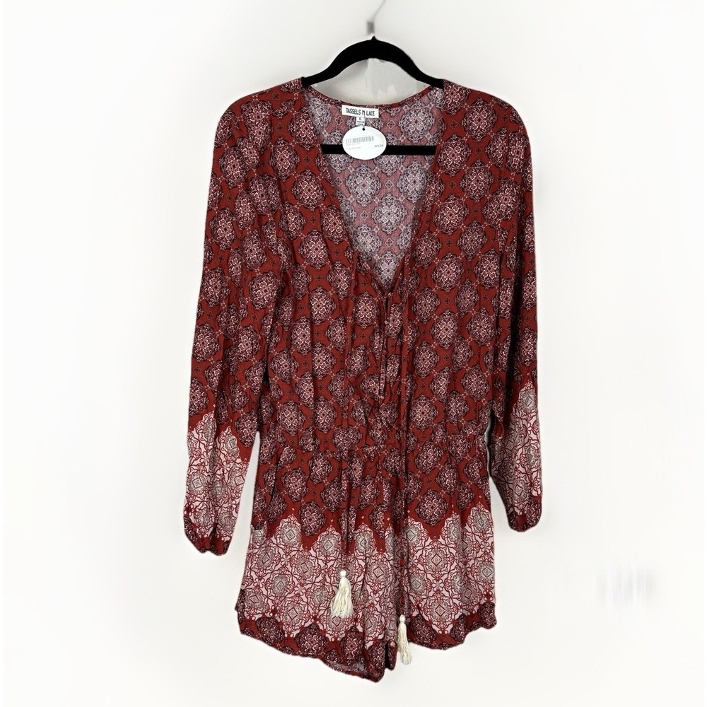 NWT Tassels N Lace Floral Long Sleeve Romper Red V-Neck‎ Tassels Women's Large